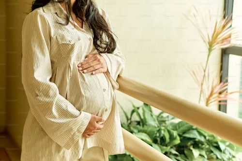 格鲁吉亚代孕落户：怎么办？出生登记、亲权与跨境文件说明